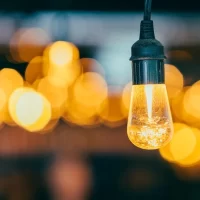 Quel type d&rsquo;éclairage pour une véranda toiture en verre ?