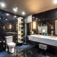 Terrazzo ou zellige pour ma salle de bains ?