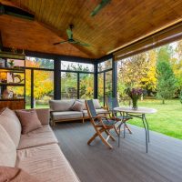 Protection solaire : pergola rétractable ou pergola traditionnelle ?
