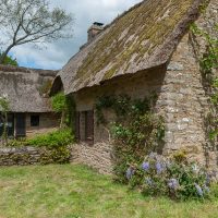 Combien coûte la rénovation d’un toit de chaume ?