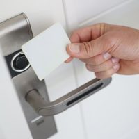 Gâche électrique : fonctionnement, types et installation