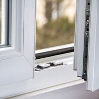 4 moyens pour sécuriser vos fenêtres