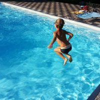 Quel type de fond de piscine choisir ?