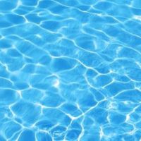 Les avantages du polyester pour votre piscine : un matériau facile d’entretien