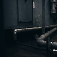 Comment nettoyer la tuyauterie pour éviter les obstructions ?