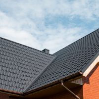Étanchéité de toiture en pente : comment prévenir les fuites et les dégâts