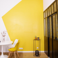 Peinture bicolore : comment jouer avec deux teintes pour sublimer votre maison ?