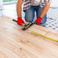 Revêtement de sol en parquet ou en carrelage : quel est le meilleur pour votre maison ?