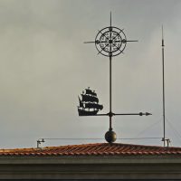 Comment les paratonnerres contribuent-ils à la prévention des dommages dus à la foudre ?
