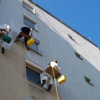 Les tendances en peinture de façade : les styles qui rehaussent la valeur d&rsquo;une maison