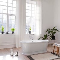 Solutions de rangement astucieuses pour une salle de bains ordonnée