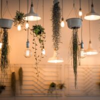 Décorer son intérieur avec des trouvailles de brocante : créer un style unique