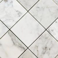 Pose de carrelage : réussir une finition durable et esthétique