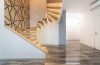 Sécurité des marches en escalier verre : traitement antidérapant